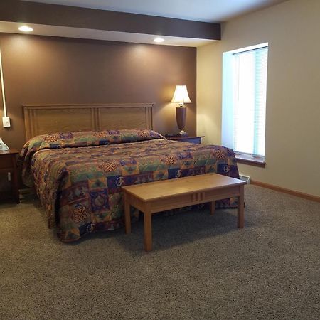 Amber'S Inn And Suites Wisconsin Dells Szoba fotó