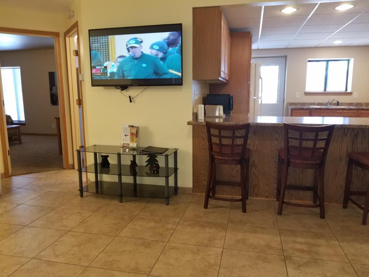 Amber'S Inn And Suites Wisconsin Dells Kültér fotó