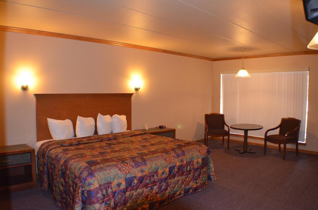 Amber'S Inn And Suites Wisconsin Dells Szoba fotó